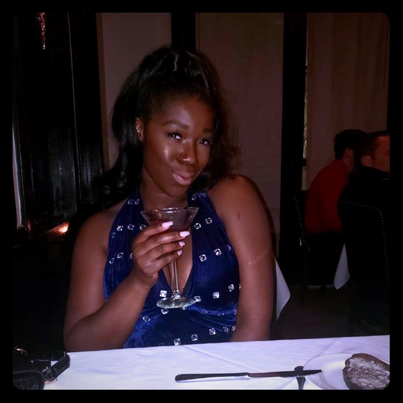 Meet your Posh Ambassador, Adwoa - Picture 10 of 13